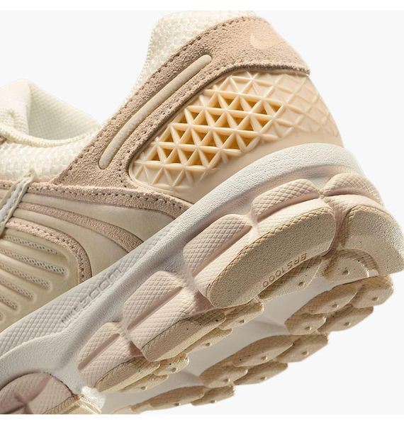 Кросівки жіночі Nike Zoom Vomero 5 (HQ0458-200) HQ0458-200-38.5 фото