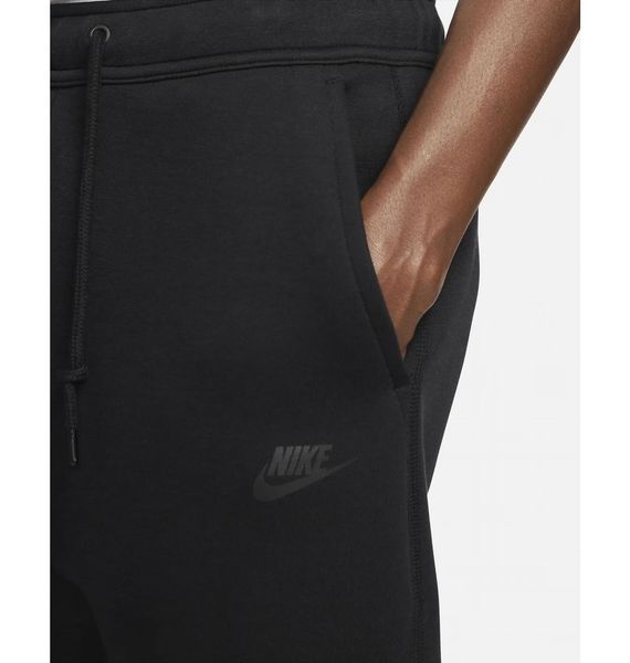 Брюки чоловічі Nike M Nk Tch Flc Jggr (FB8002-010) idealsport|FB8002-010-S фото